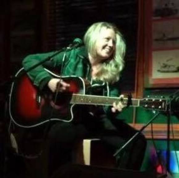 Meet your Posher, Rachel - Picture 1 of 1